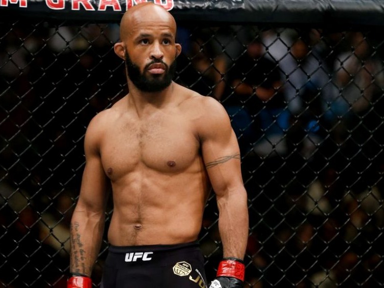 Demetrious Khrisna Johnson[3] (born August 13, 1986) is an American mixed martial artist and former freestyle wrestler. He is currently signed to Ulti...